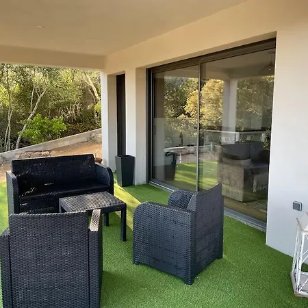 T2 Tres Bien Equipe Vue Et Au Calme Apartment