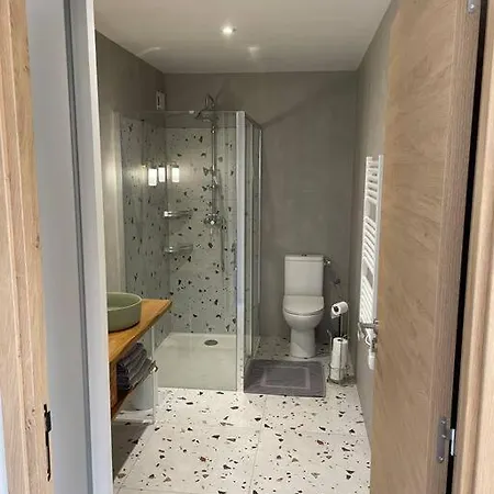 T2 Tres Bien Equipe Vue Et Au Calme