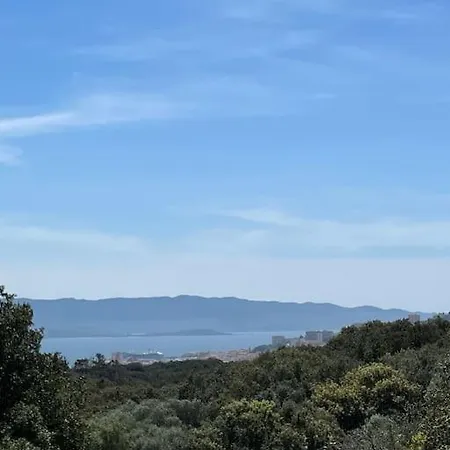 T2 Très Bien équipé Vue Et Au Calme Appartement Ajaccio (Corsica)