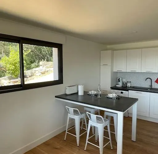 T2 Tres Bien Equipe Vue Et Au Calme 公寓 *